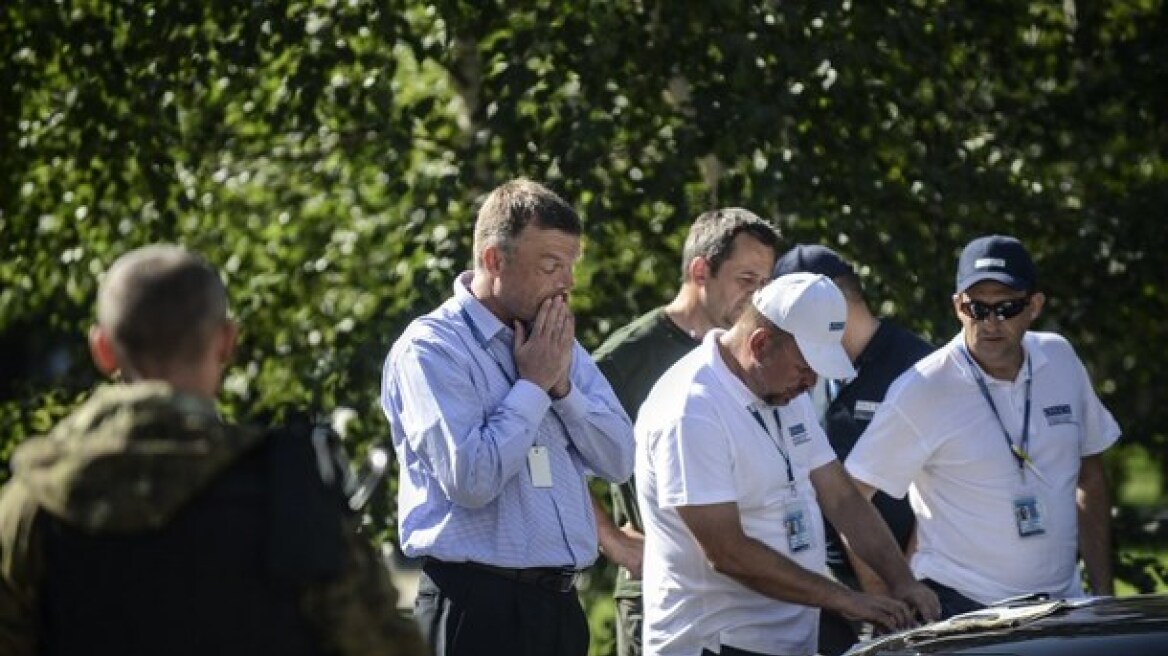 Ουκρανία: «Παγώνουν» λόγω συγκρούσεων οι εργασίες για την πτήση MH17